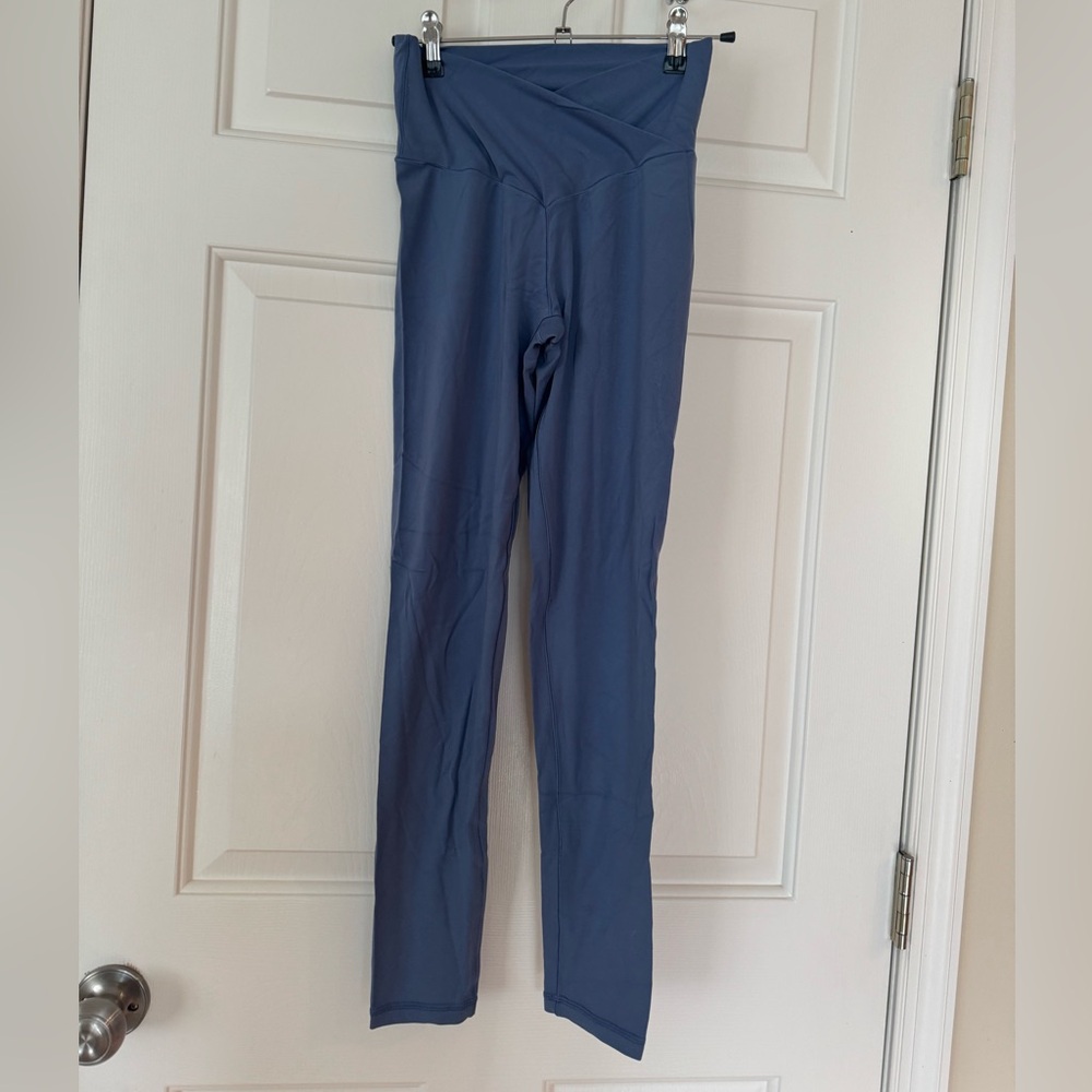 Offline by Aerie Real Me 7/8 Crossover Front Leggings, Medium Long